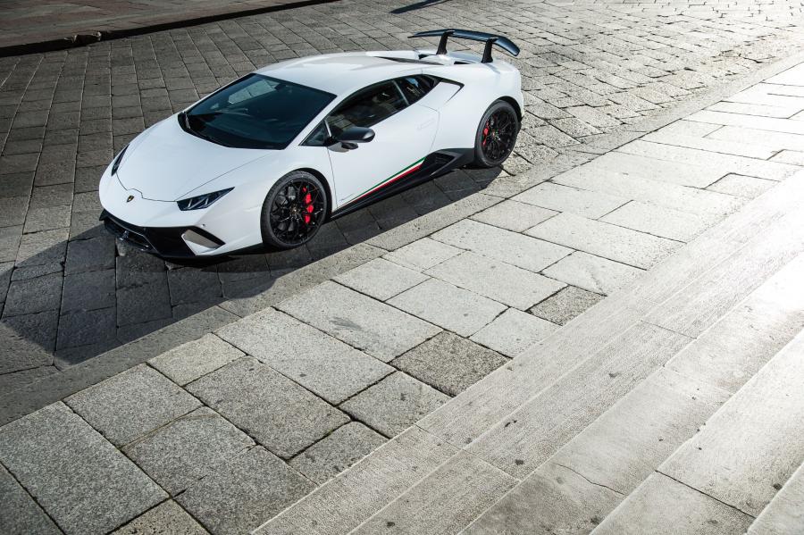  Lamborghini Huracan Performante (LB724) 2017 года  (WW) (фото 30 из 57)
